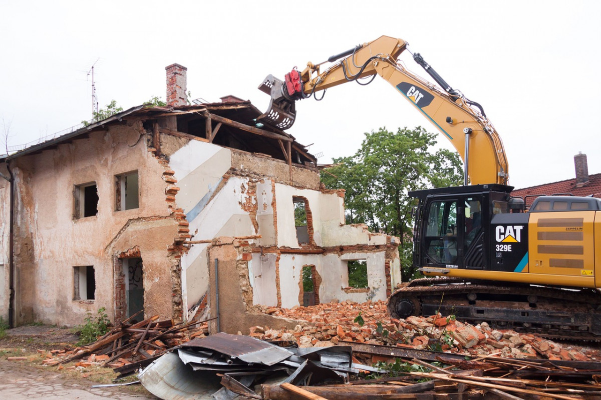 demolition-855079_1280.jpg