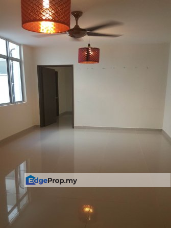 Taman Tasik Prima Summer Home Townhouse 2304sf 4ro, Selangor, Puchong