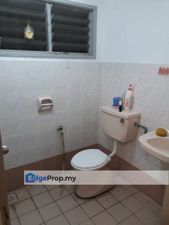 Subang Usj 3D 20x70sf 4Rooms Partly Furnished Gate, Selangor, Subang Jaya