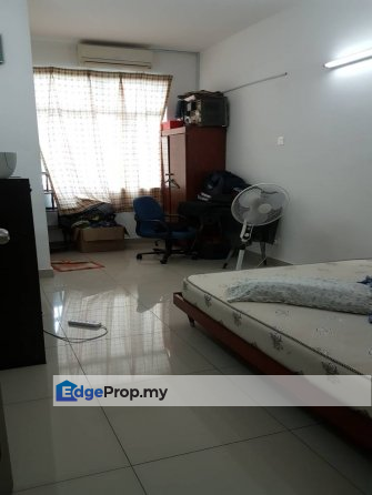 Puchong Utama 2-Storey House 22x75sf Gated & Guard, Selangor, Puchong