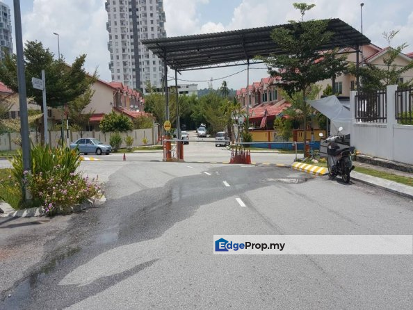 Puchong Utama 2-Storey House 22x75sf Gated & Guard, Selangor, Puchong