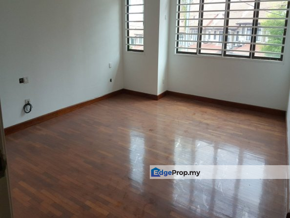 Puchong Hartamas Kim Crest 2-Storey End Lot 4220s, Selangor, Puchong