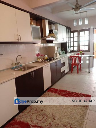 2 Sty Terrace House Putra Tropika Bdr Seri Putra, Selangor, Bangi